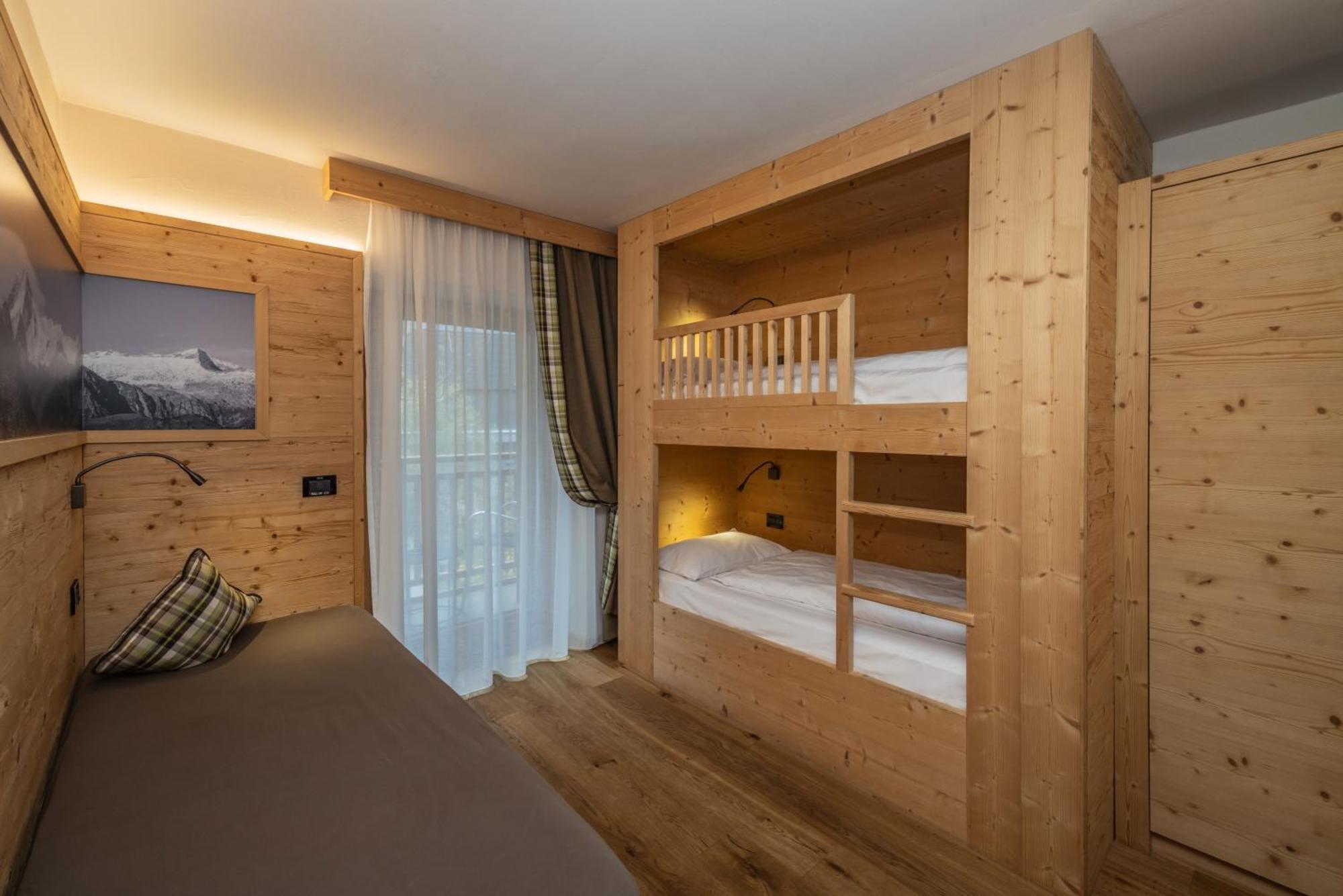 Hotel Ravelli Luxury Spa Медзана Экстерьер фото