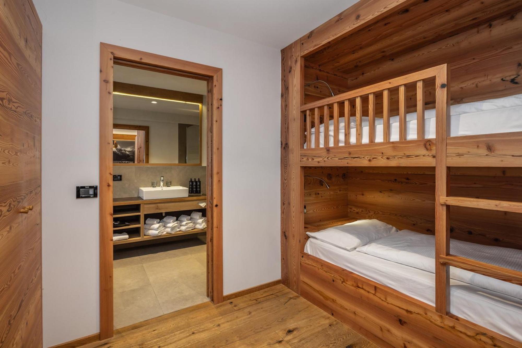 Hotel Ravelli Luxury Spa Медзана Экстерьер фото