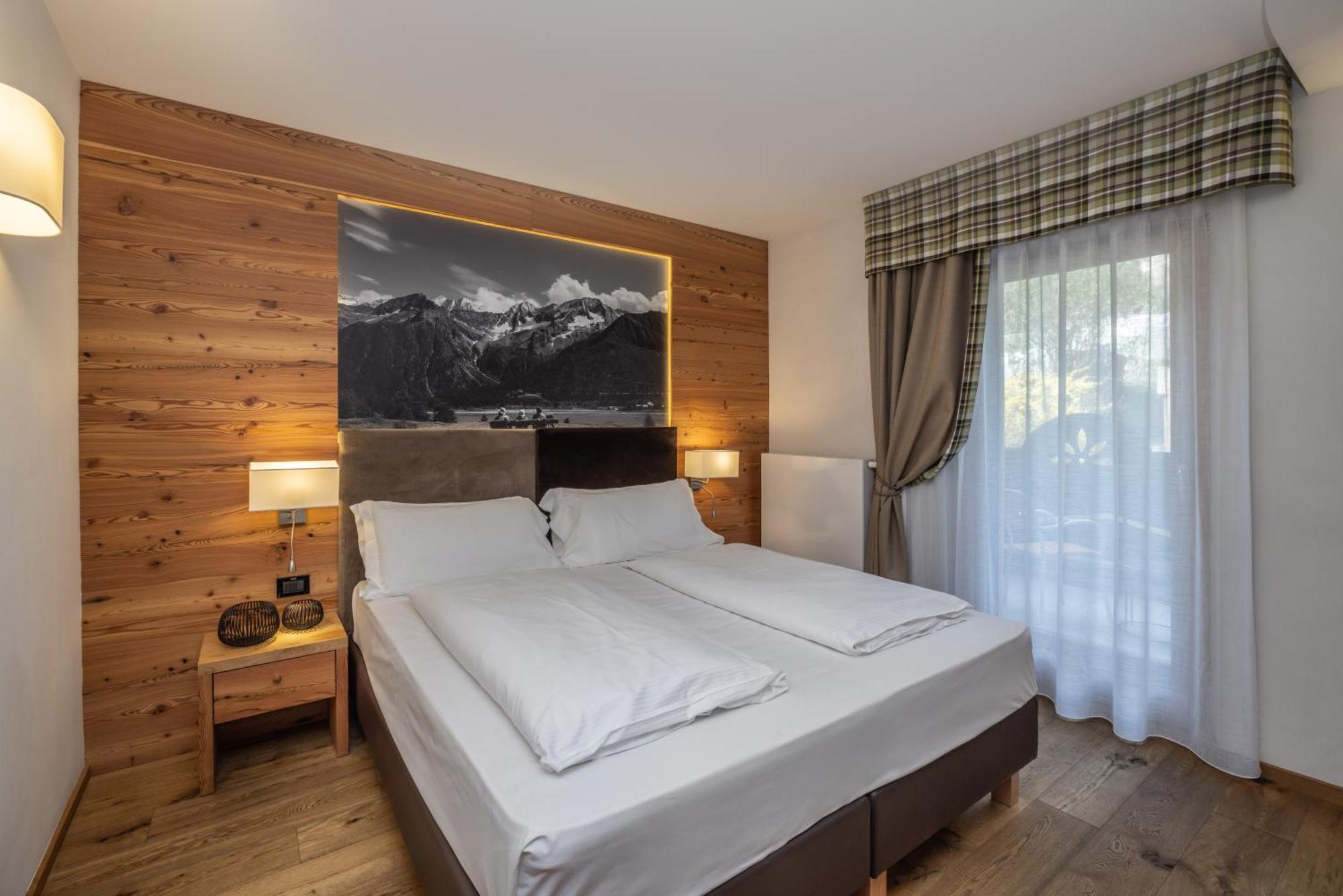 Hotel Ravelli Luxury Spa Медзана Экстерьер фото